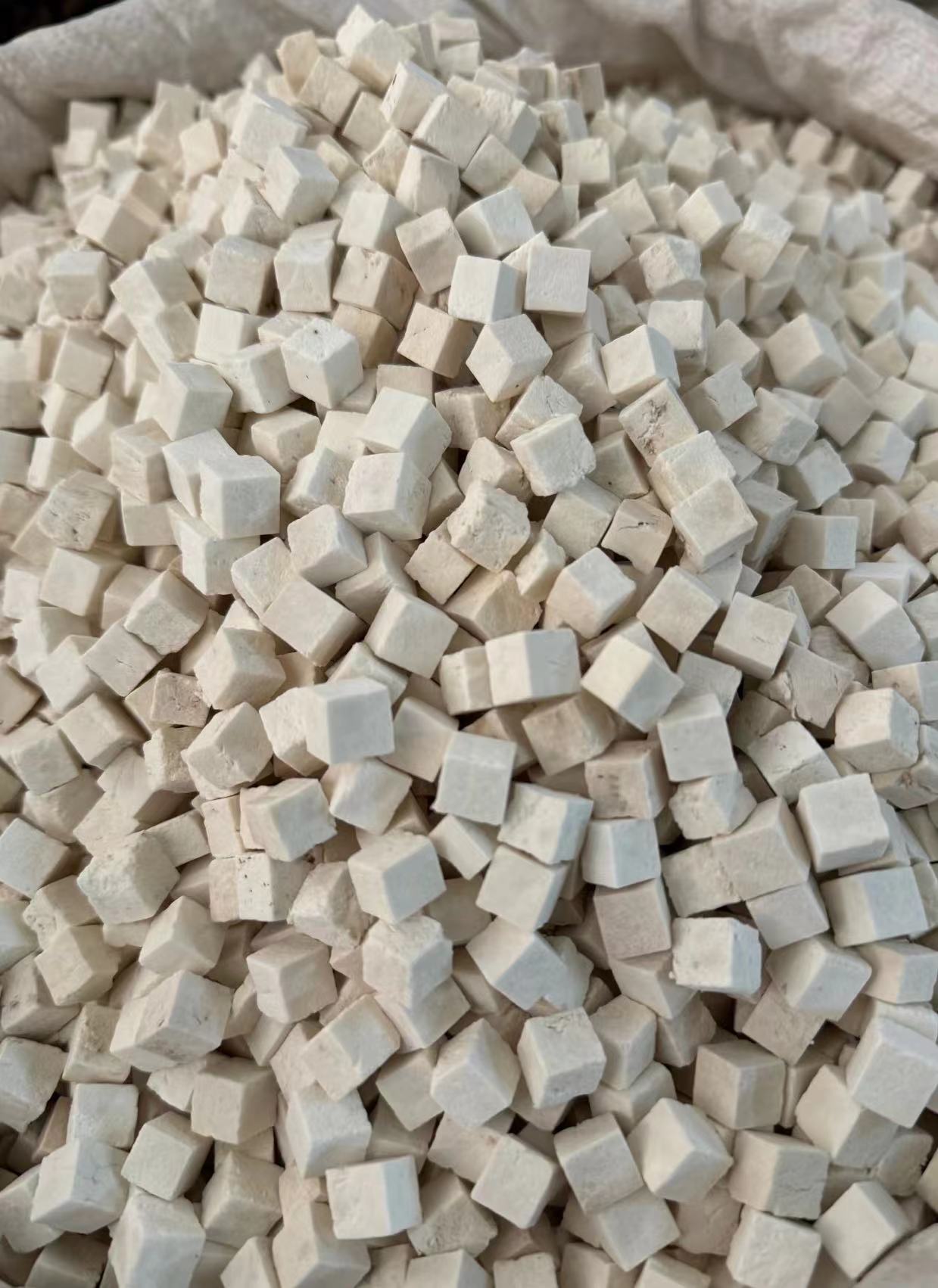 青岛科兰德超细研磨技术提升茯苓加工品质