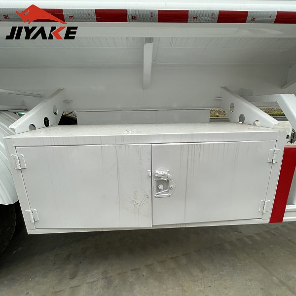 Fuel Tanker Trailer (8)