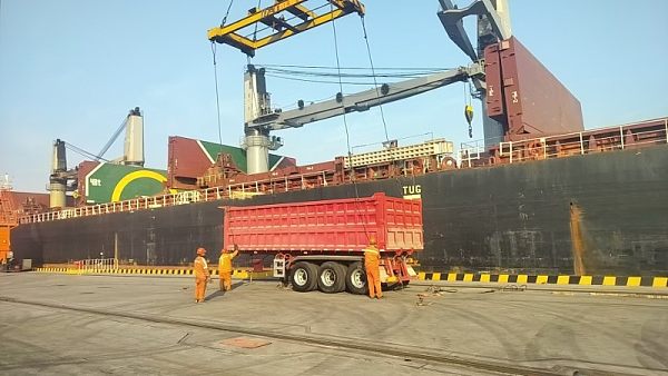 Side Tipper Trailer (3)@1x (1)