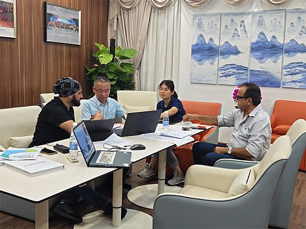 Design and Discussion of Medical Furniture Scheme for New Hospital