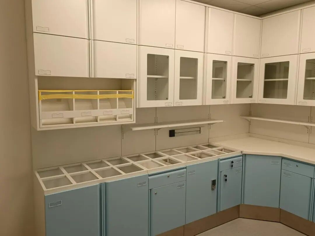 西安市红会医院北院区新建医院项目 医院治疗室处置室医用操作钢柜-治疗柜-处置柜 西安市红会医院北院区新建医院项目 医院治疗室处置室医用操作钢柜-治疗柜-处置柜