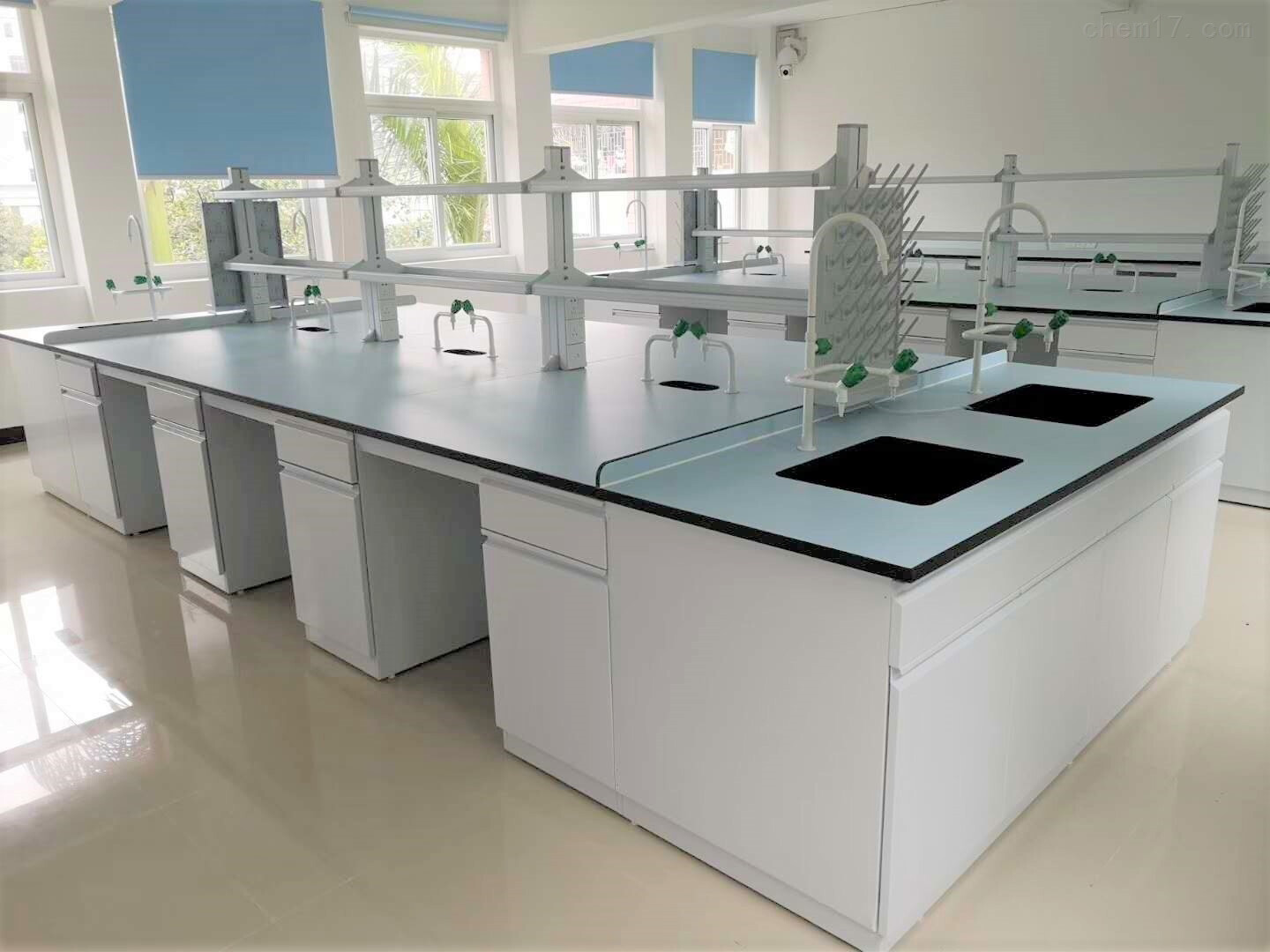 实验台工作台升级款：智能互联开启医院实验新体验