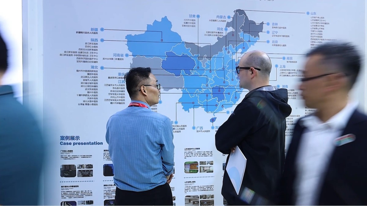 广东华燊实业有限公司 医院家具实力厂家 供货全国医院的项目案例图 广东华燊实业有限公司 医院家具实力厂家 供货全国医院的项目案例图