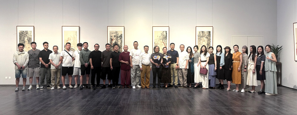 “合璧——刘明波蒋乐志作品展”在山东出版美术馆成功举办