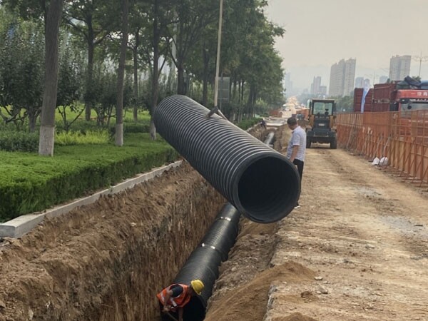 公司一贯遵循“以质量求生存，以科技求发展，以管理求效益，以服务求信誉”的管理方针，精心制造出物美价廉的产品奉献社会