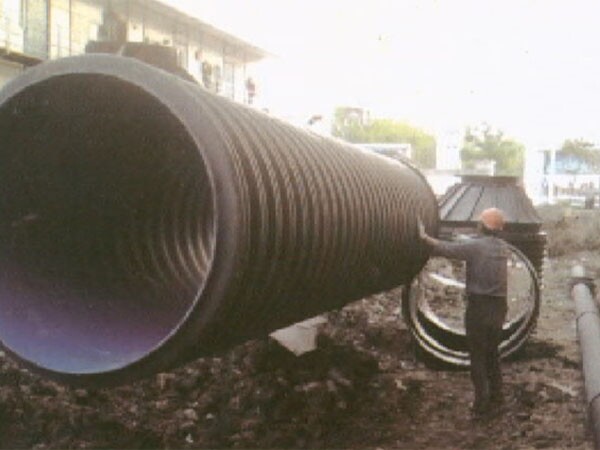 公司一贯遵循“以质量求生存，以科技求发展，以管理求效益，以服务求信誉”的管理方针，精心制造出物美价廉的产品奉献社会