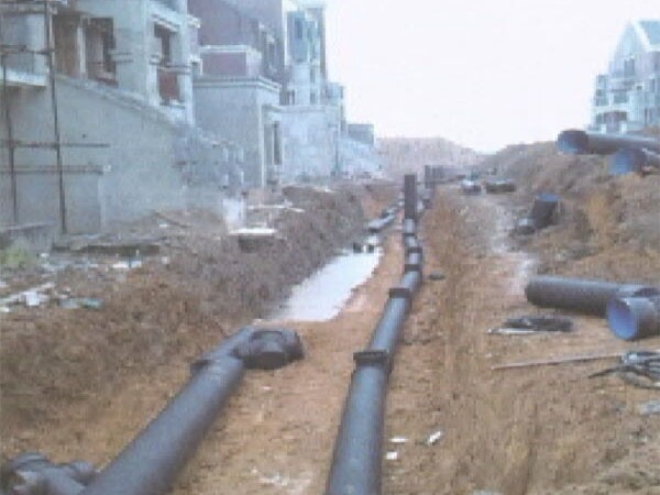 公司一贯遵循“以质量求生存，以科技求发展，以管理求效益，以服务求信誉”的管理方针，精心制造出物美价廉的产品奉献社会