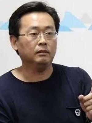监事长 王增涛  