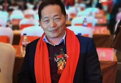 娄志立：公益领域的杰出代表