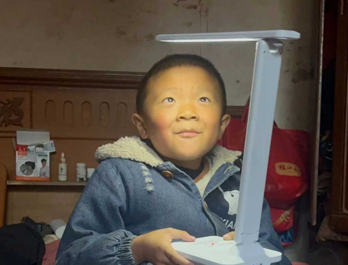 筑梦微光｜走访南阳事实无人抚养儿童