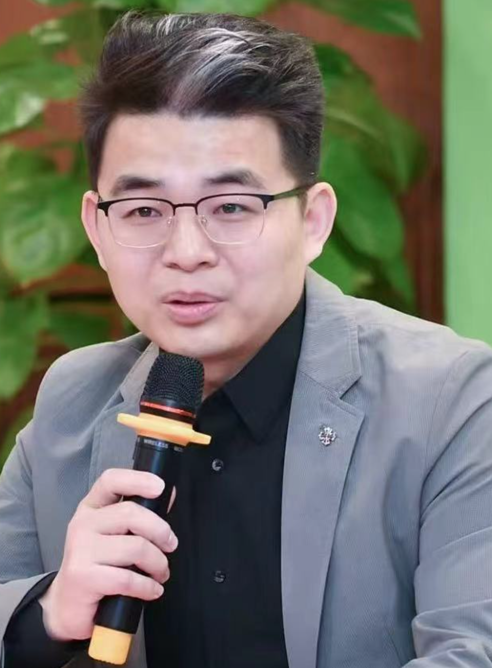 副秘书长 于建华