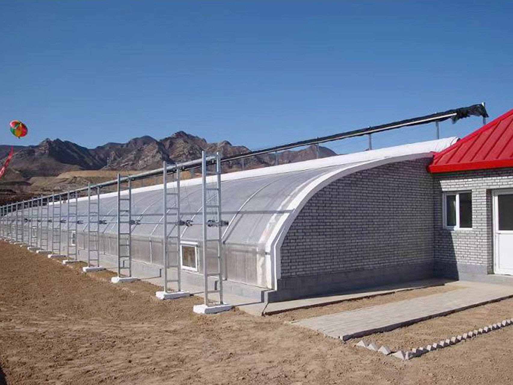 日光温室（半坡暖棚）