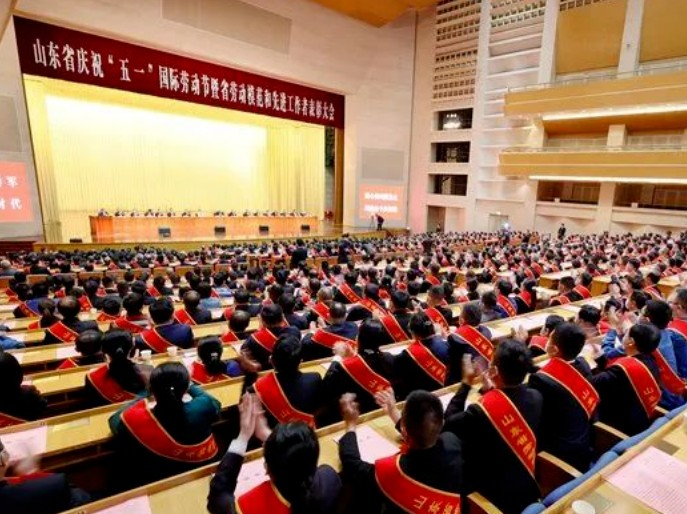 喜报 || 姚忠修董事长荣获“山东省劳动模范”荣誉称号