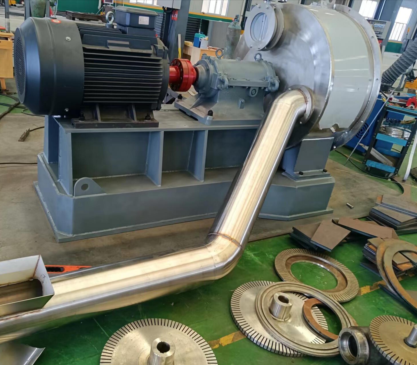 1000型超微粉碎机