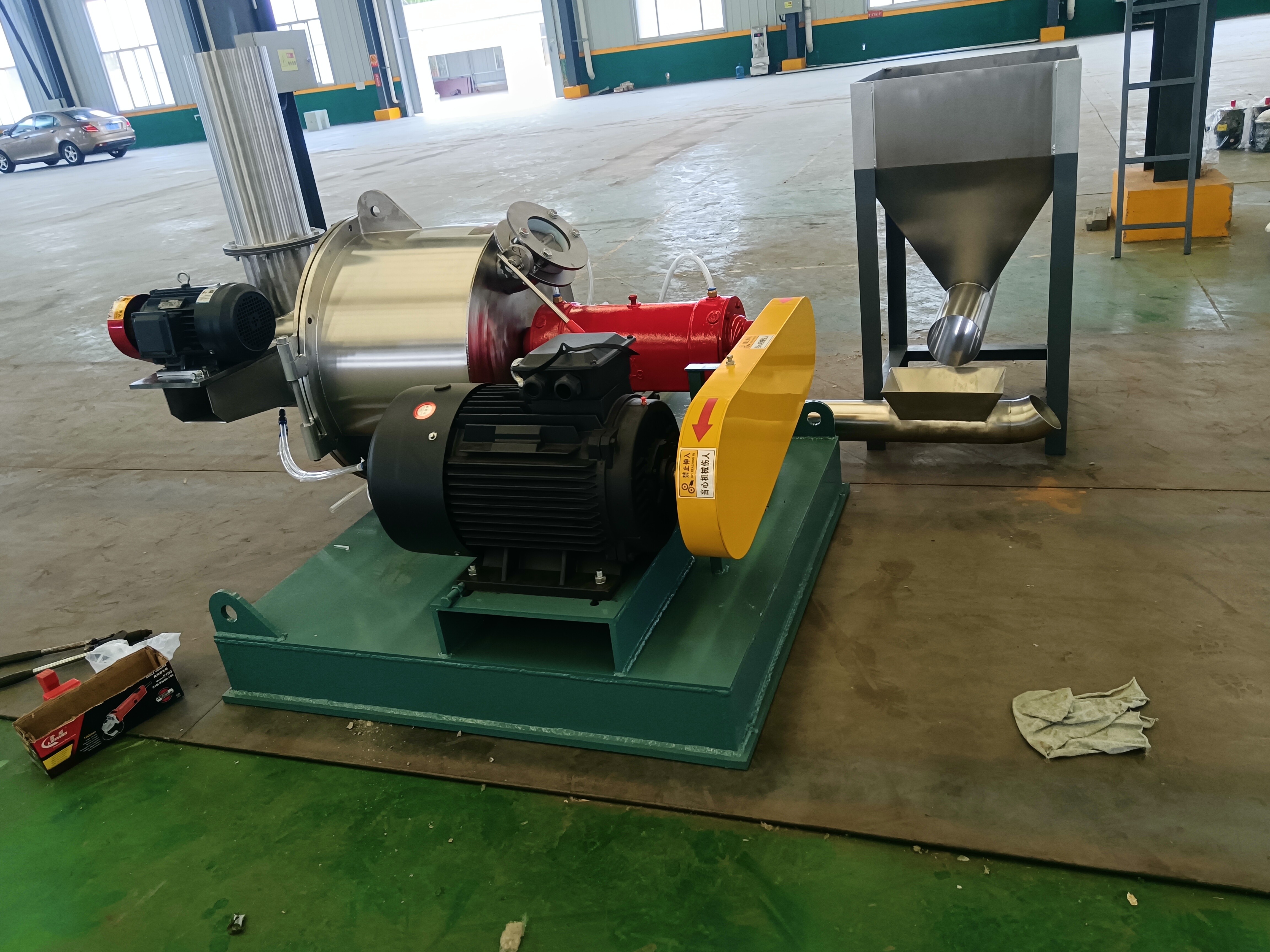 600型超微粉碎机