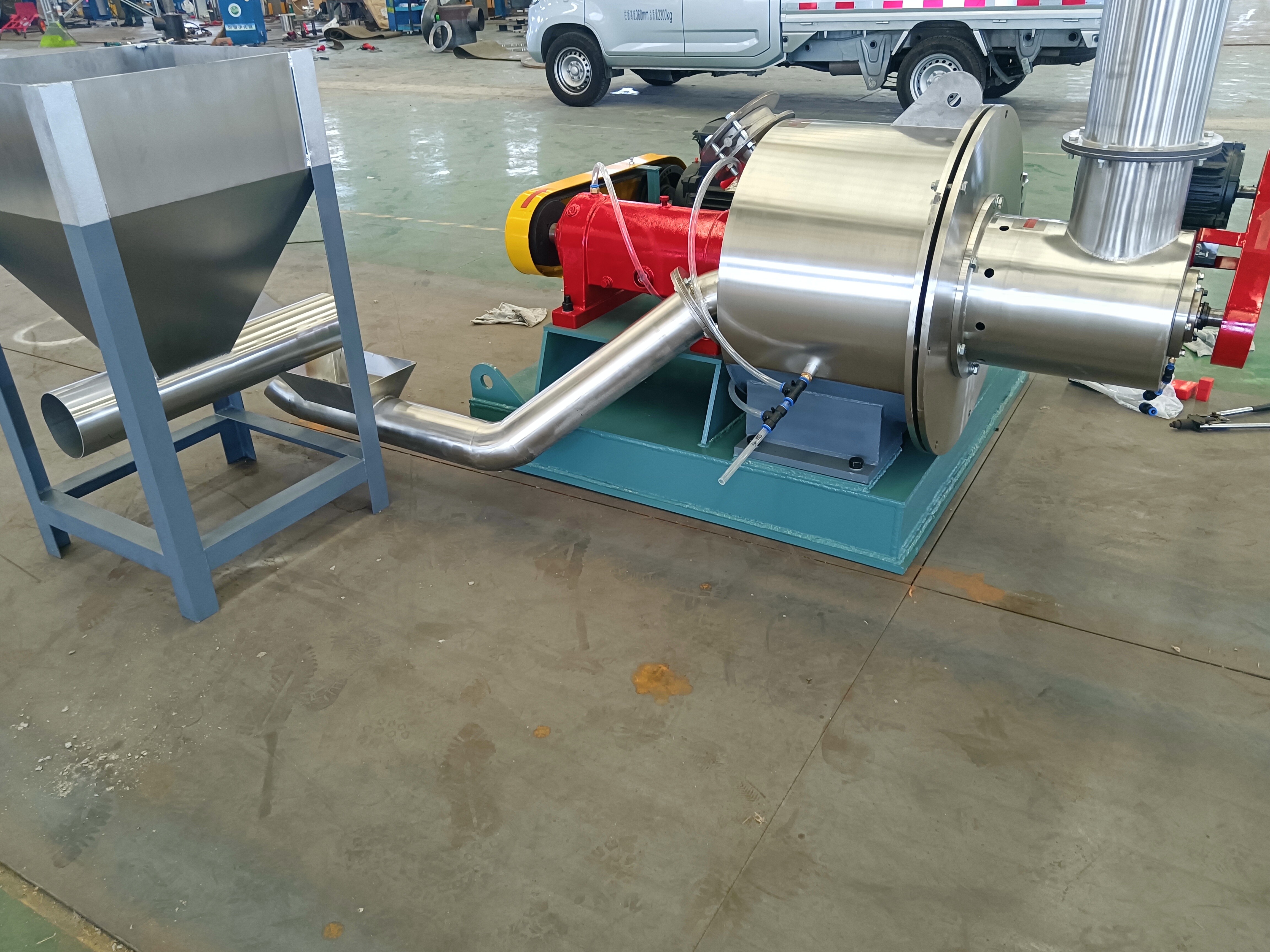 600型超微粉碎机