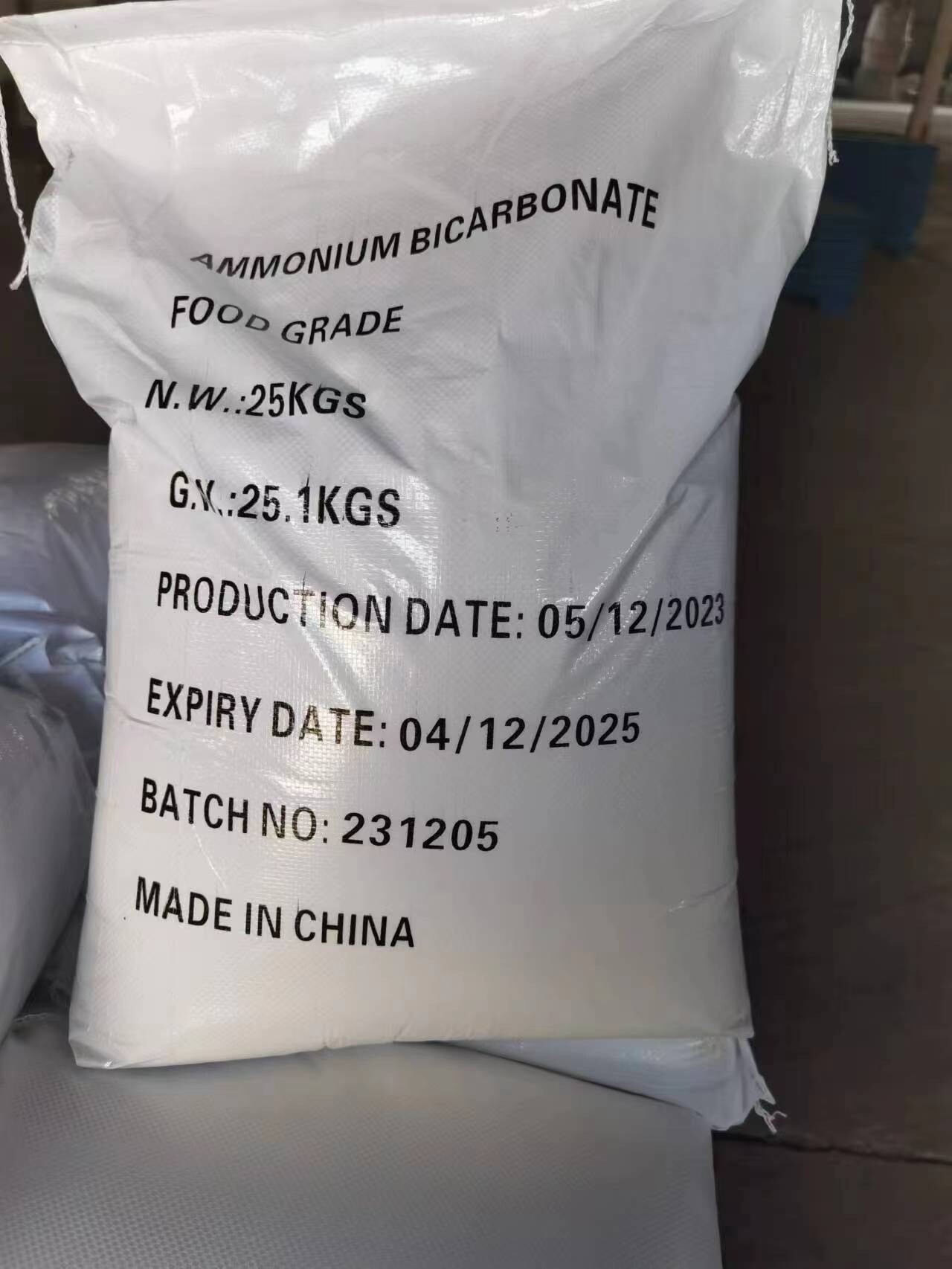 ammonium bicarbonate