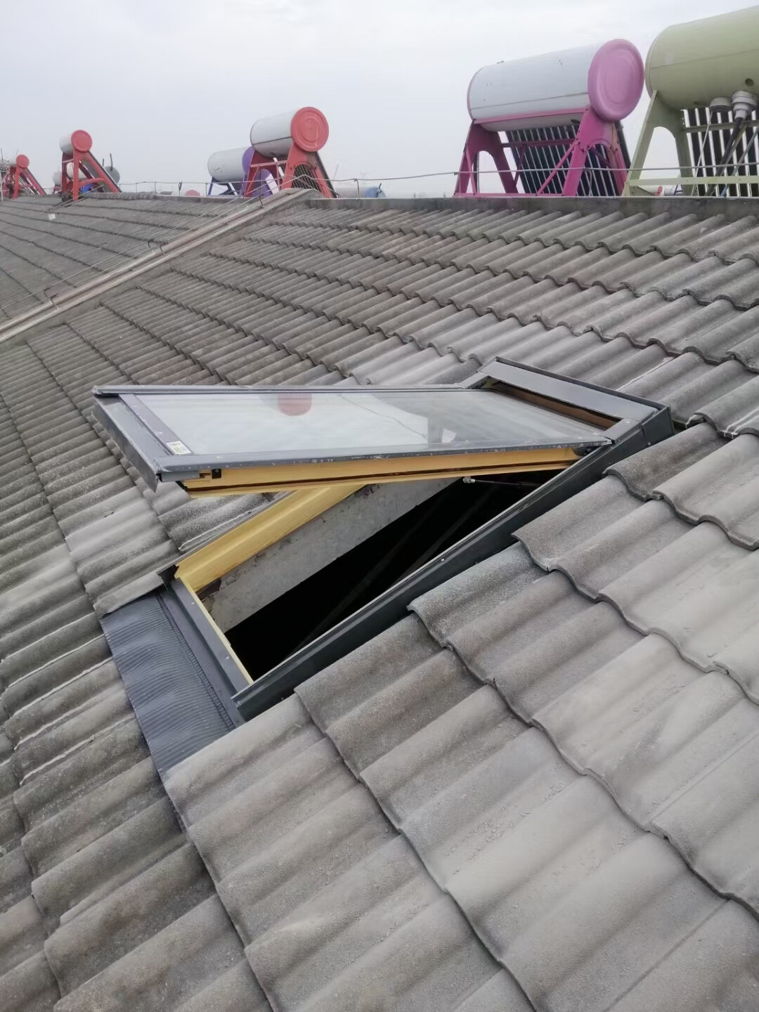 PST-MS鋁木上懸天窗