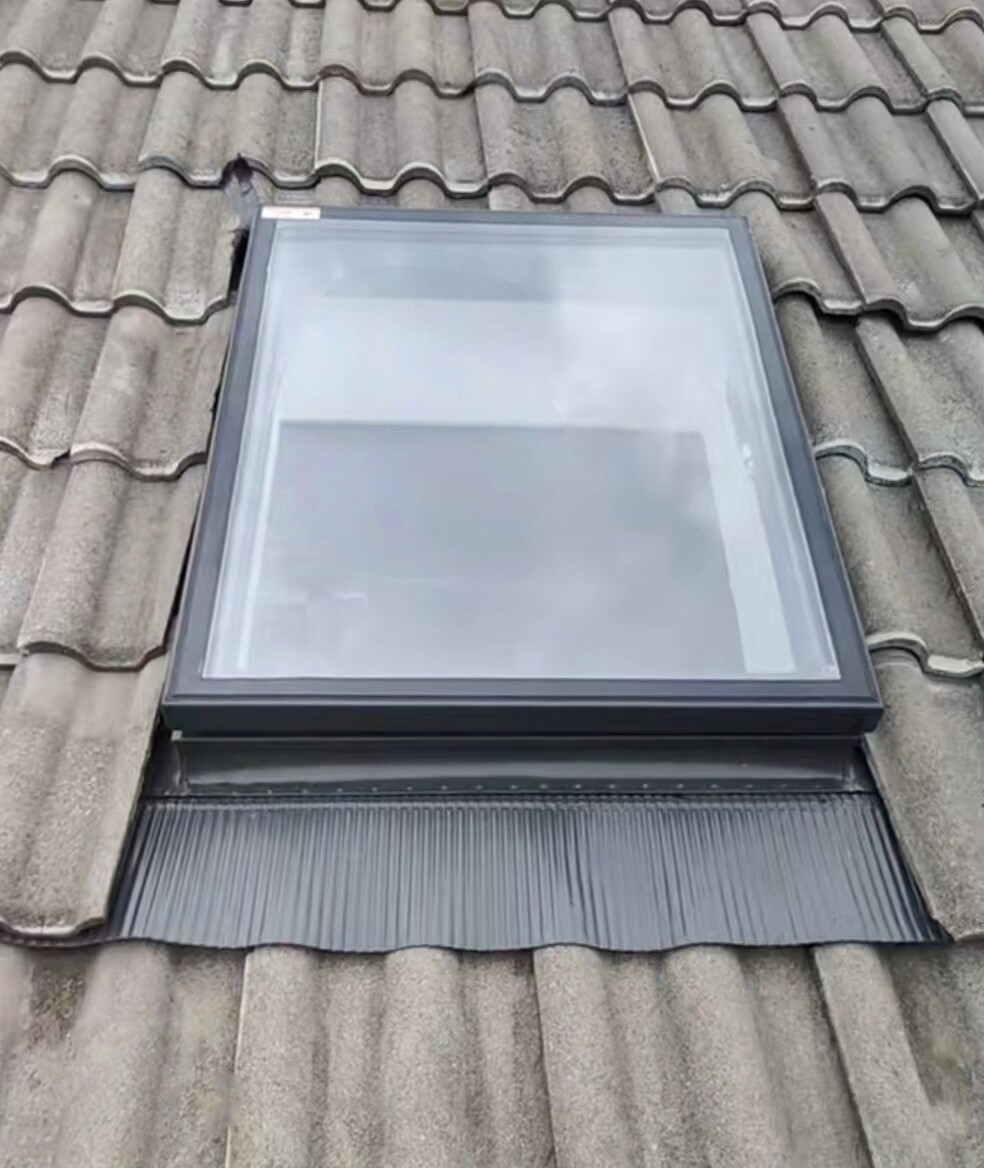 PST-L1铝合金天窗