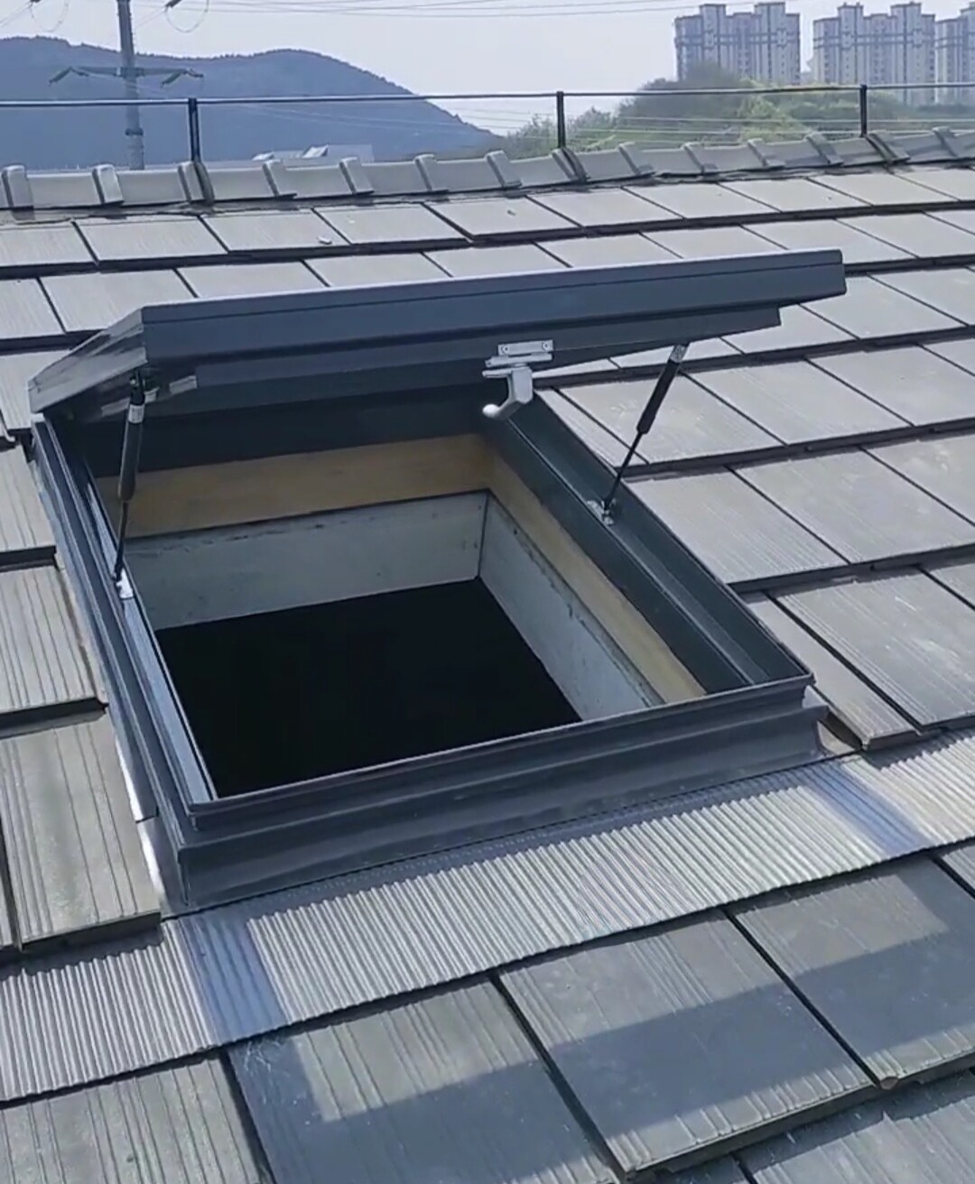 PST-L2鋁合金天窗