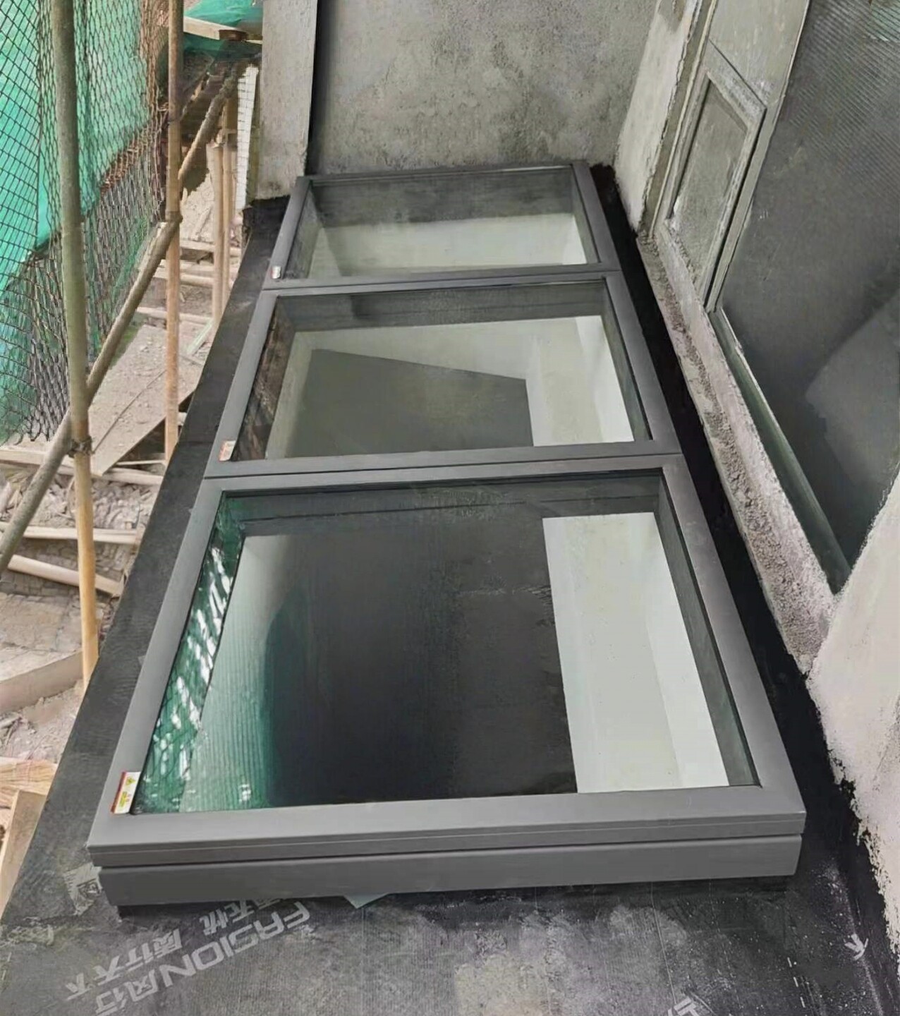 PST-L2G铝合金天窗