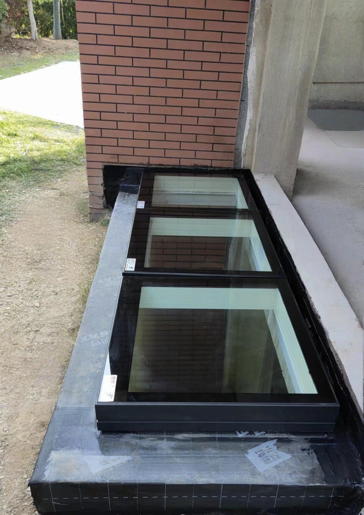 PST-F8(天幕歐A款）玻纖復合窗