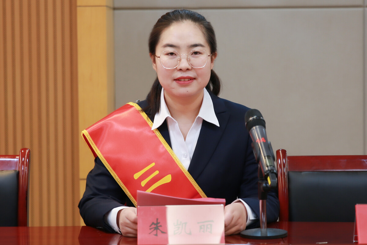 8J7A9700.jpg 8J7A9700.jpg