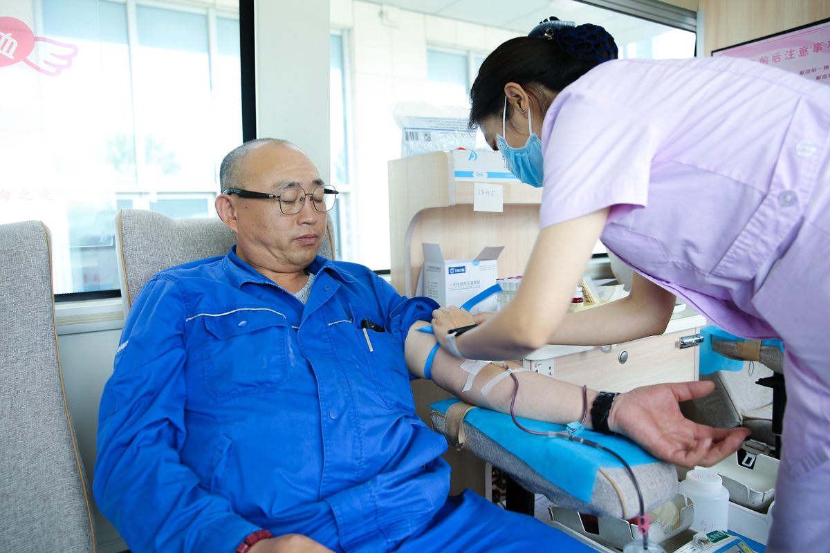 金诚石化职工无偿献血奉献大爱