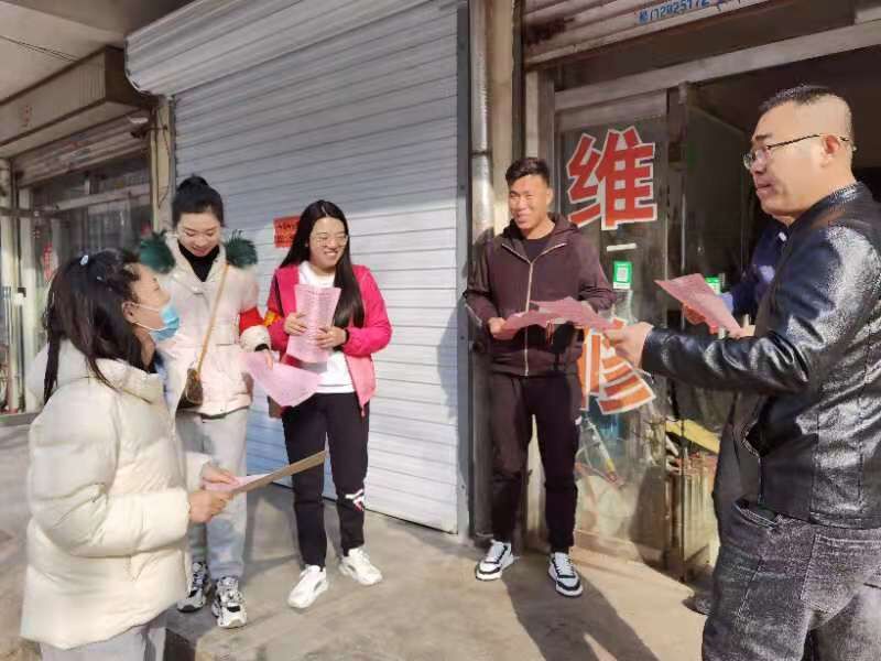 德州市建筑设计院第四党支部根据“双报到”工作安排到丰华社区进行志愿服务