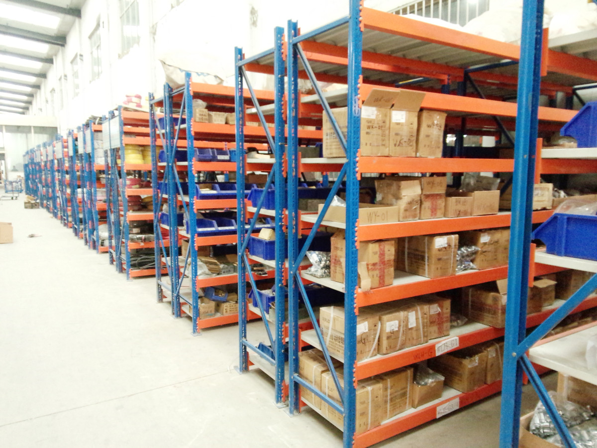 层板式货架.jpg