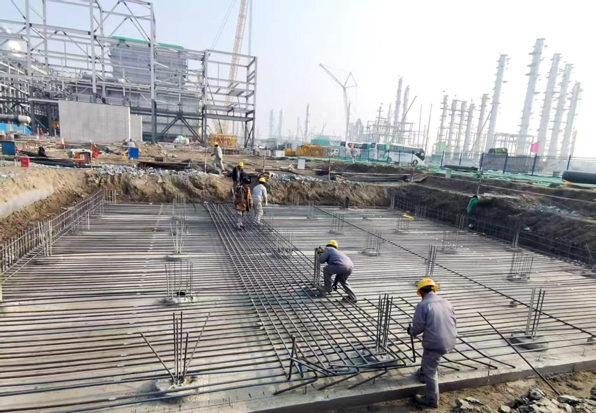 废减氧化单元K-1751B空压机钢筋绑扎.jpg 废减氧化单元K-1751B空压机钢筋绑扎.jpg