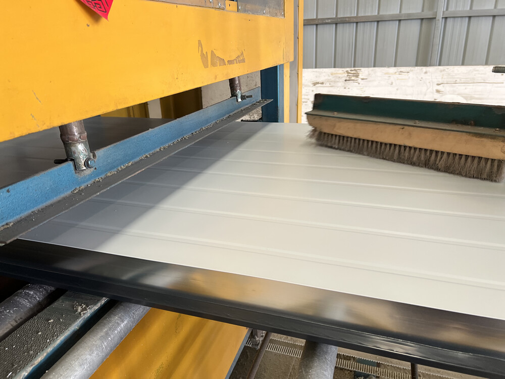 岩棉板复合板，莱芜岩棉板复合板厂家