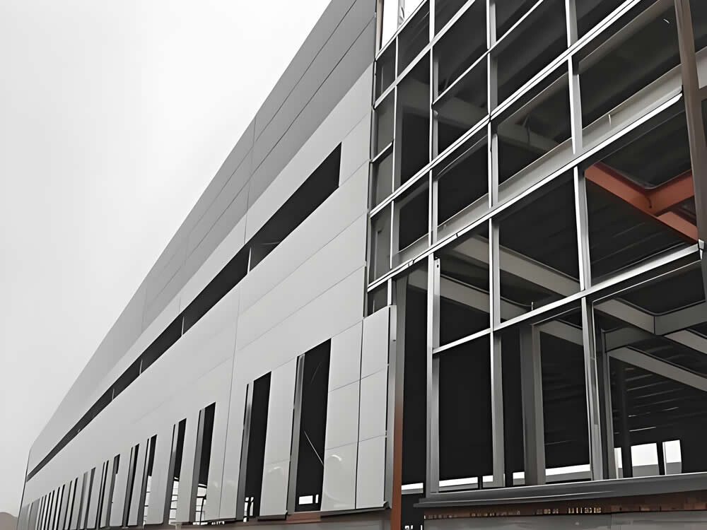 莱芜保温复合板施工案例