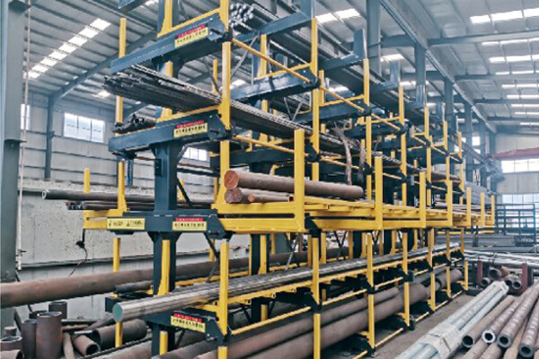 伸缩式管材货架