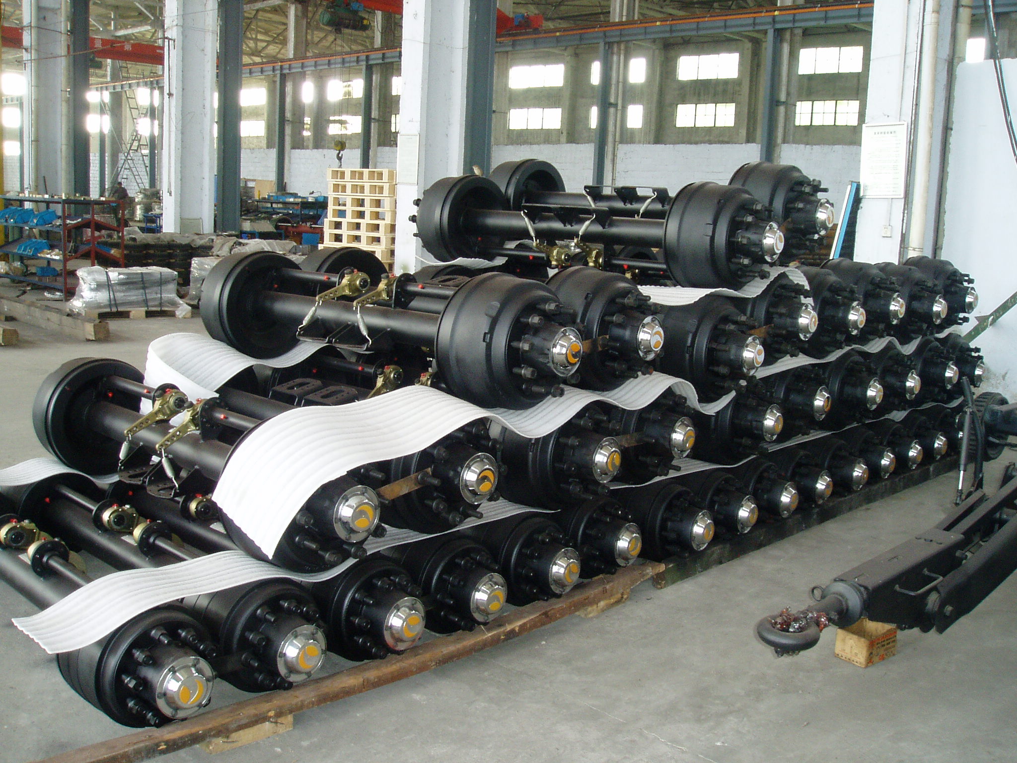 Air suspension and steering axle products, adapted to the development trend of modern logistics