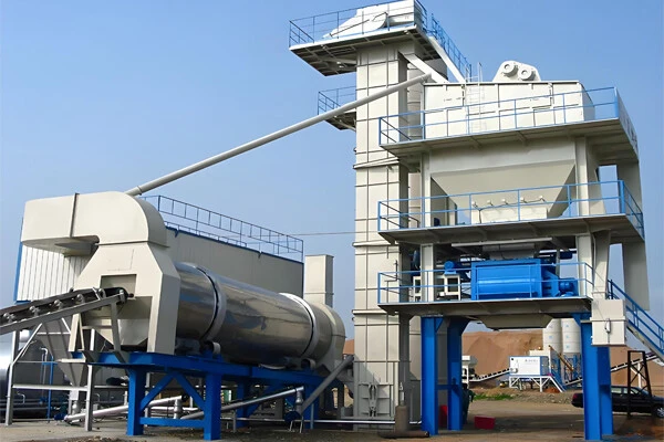 What are the main components of the asphalt mixing plant?