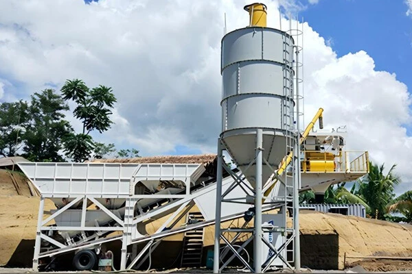 Mobile concrete mixing plant