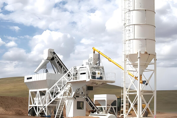 Mobile concrete mixing plant