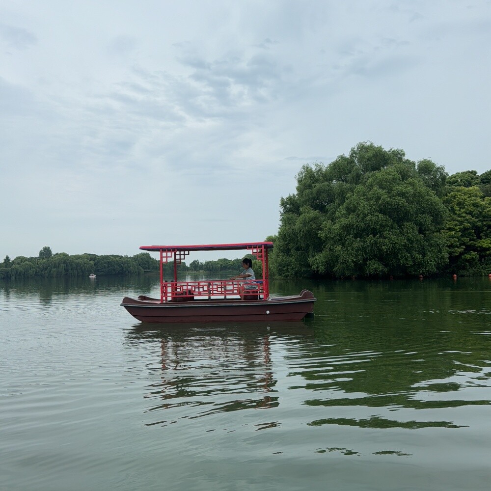 4人仿古画舫脚踏船