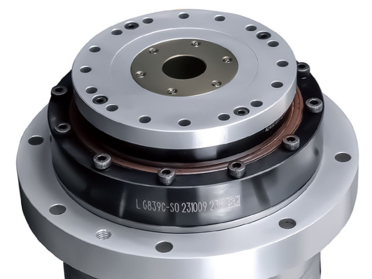 Harmonic Actuator with Integrated Crossed Roller Bearing