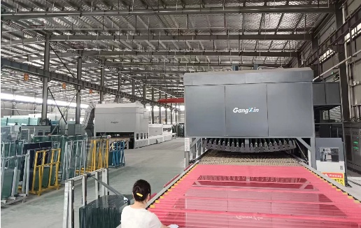 钢化玻璃白雾成因与根治方案