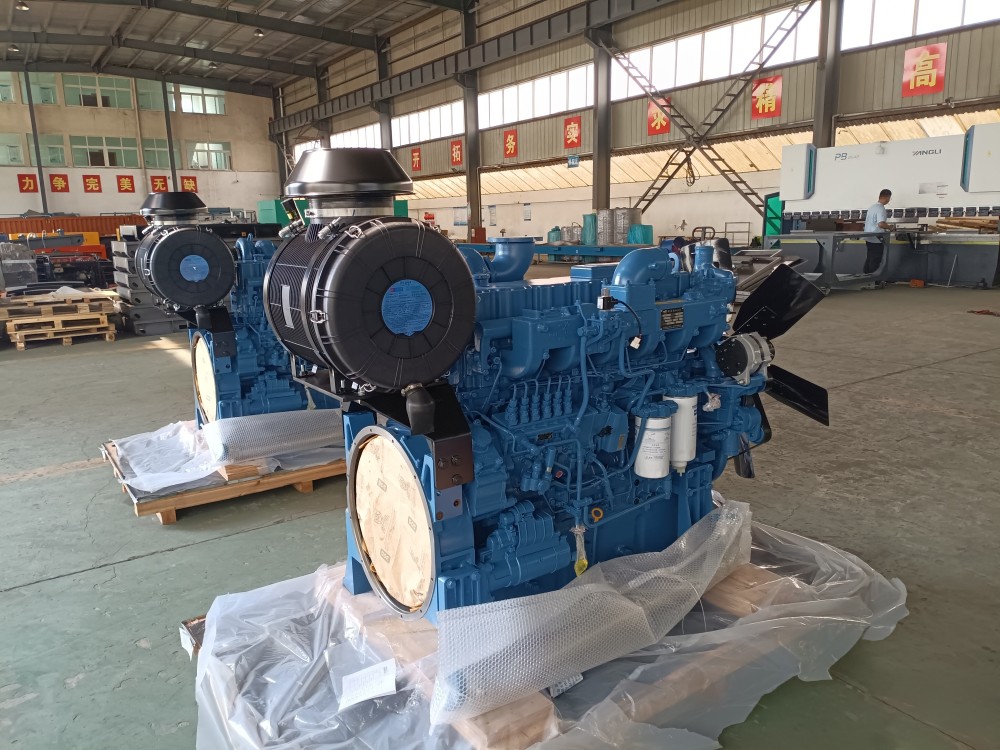 Engines are arriving one by one! Roll up your sleeves and get cracking! Engines are arriving one by one! Roll up your sleeves and get cracking!