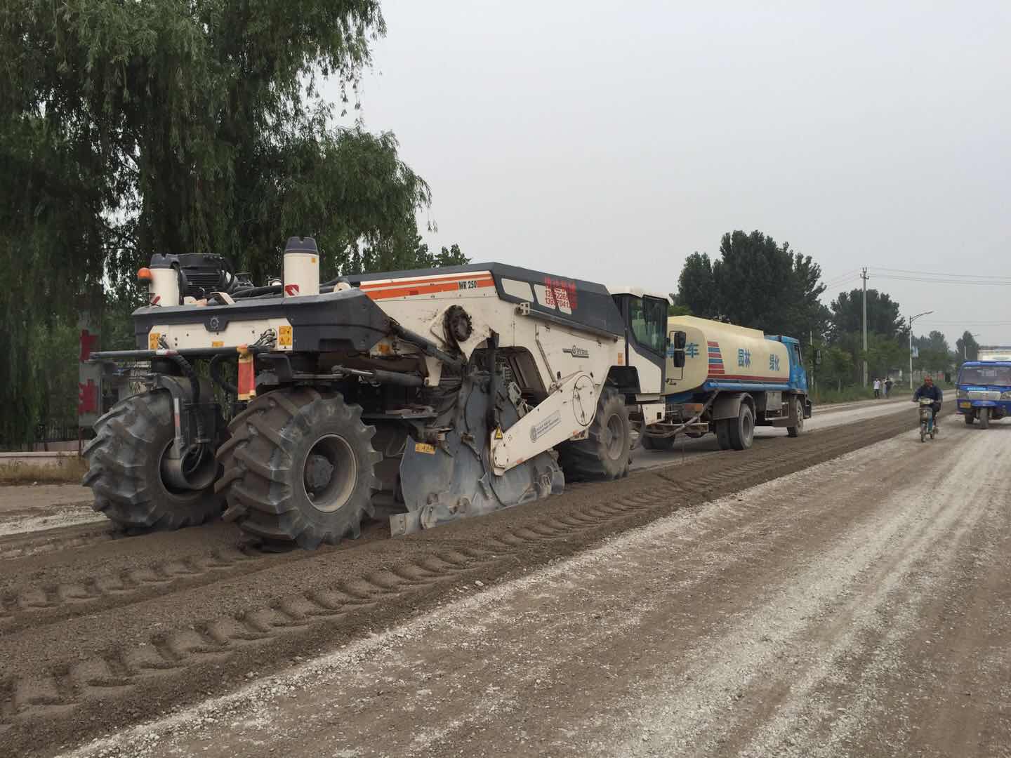 冷再生机厂家路拌机拌合深度测试