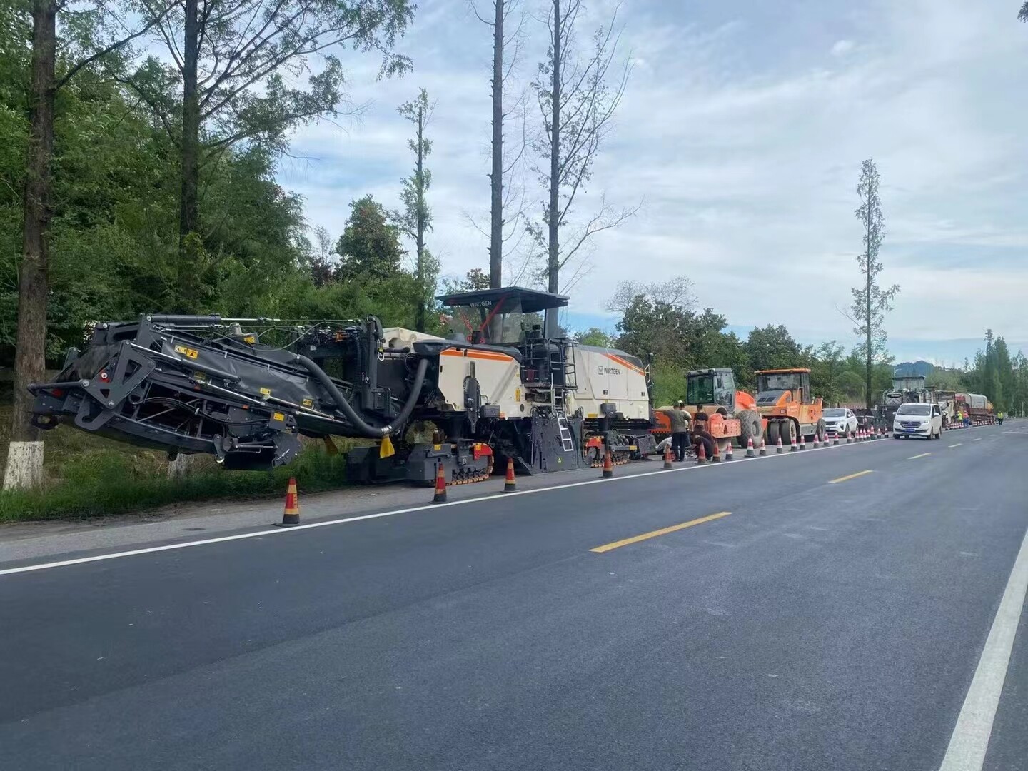 维特根 W 380 CR 冷再生机