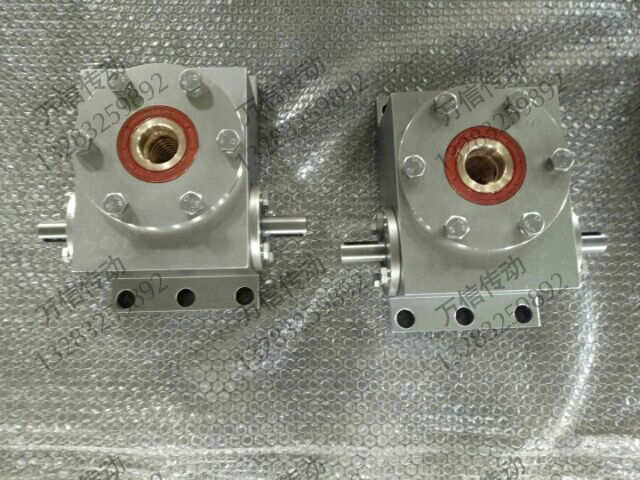 蝸輪絲桿升降機