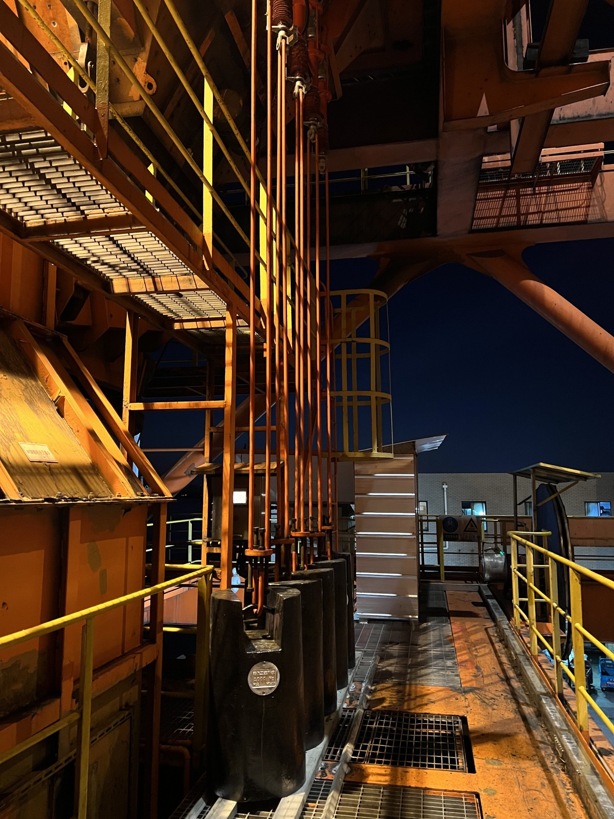 4e13ffbf8abec377bd1e4692e83af56