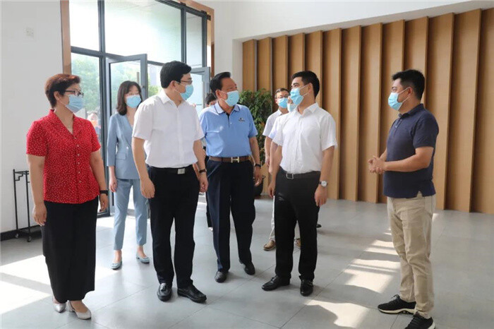 武进区委、区政府领导莅临百兴集团调研指导工作