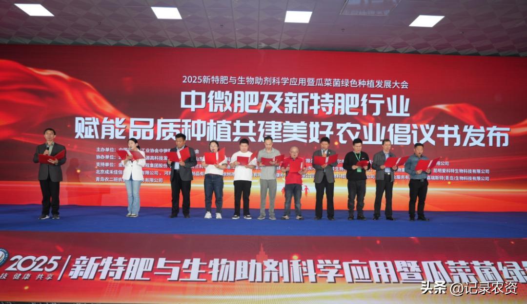 34aad33af9804390a369262eb89c3c3d~tplv-tt-origin-web:gif.jpeg?_iz=58558&from=article.pc_detail&lk3s=953192f4&x-expires=1745657433&x-signature=NLOnVzRyfx7dZeBamPfgS63XsFI%3D