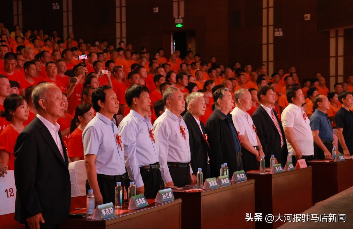 8b8313548e3d410faff7816ac8417b14~tplv-tt-origin-web:gif.jpeg?_iz=58558&from=article 8b8313548e3d410faff7816ac8417b14~tplv-tt-origin-web:gif.jpeg?_iz=58558&from=article