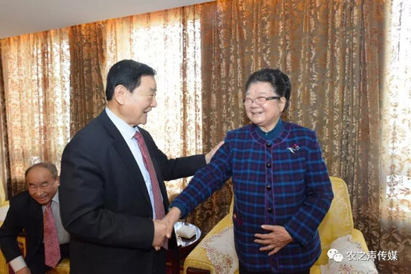 【回顾】绿色农业引领者——中国绿色农业发展突出贡献奖孙立文